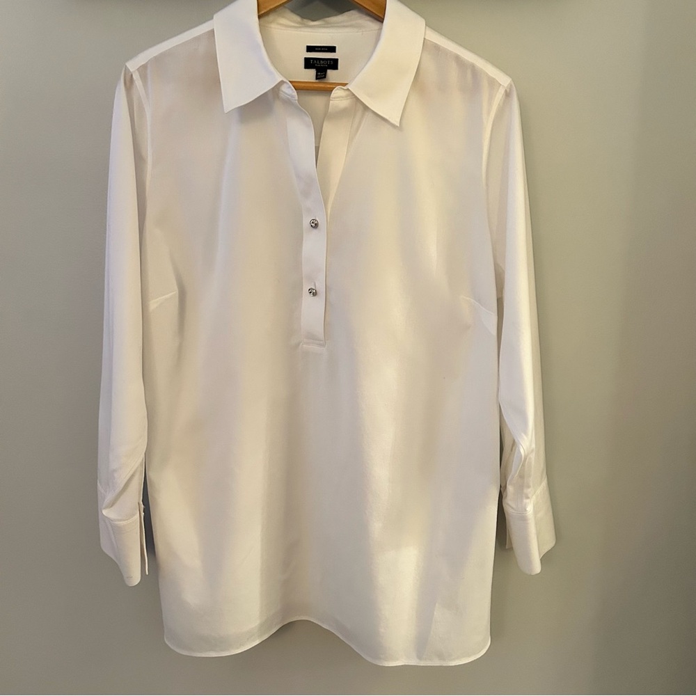 Talbots Non-Iron White Blouse with rhinestone buttons, 18WP, EUC